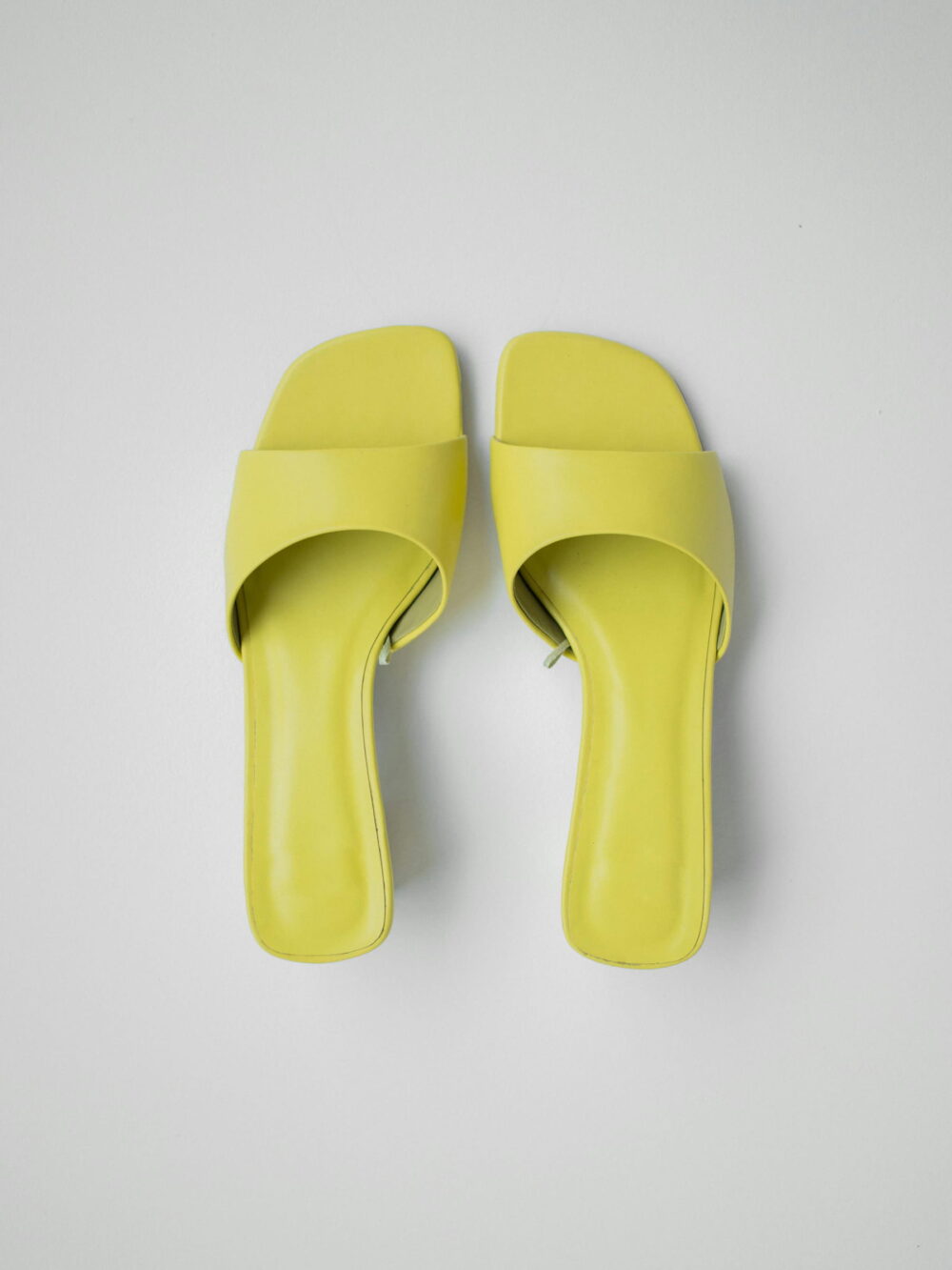 Slingback heeled sandals